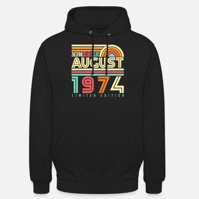 1974 Im August Geschenkidee - Unisex Hoodie - Schwarz