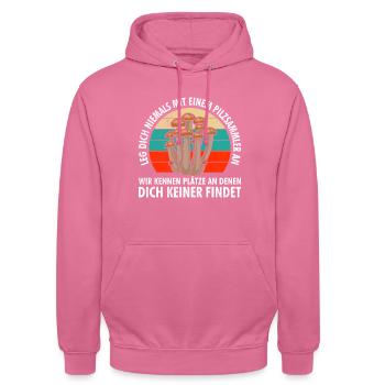 Verlassene Plätze Pilze sammeln Pilzsammler - Unisex Hoodie - Pink - Vorne - Alina (178cm) & Michal (187cm)