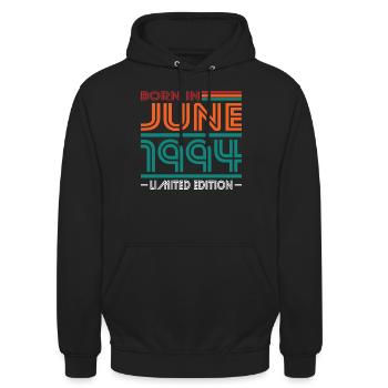 30. Geburtstag Jahrgang Juni 1994 Born in 1994 - Unisex Hoodie - Schwarz - Vorne - Alina (178cm) & Michal (187cm)
