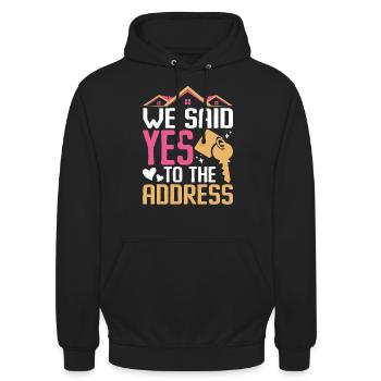 Nous avons dit oui à l’adresse - Sweat-shirt à capuche unisexe - noir - Devant - Alina (178cm) & Michal (187cm)