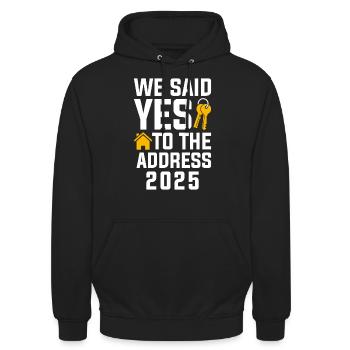Nous avons dit à l’adresse 2025 - Sweat-shirt à capuche unisexe - noir - Devant - Alina (178cm) & Michal (187cm)