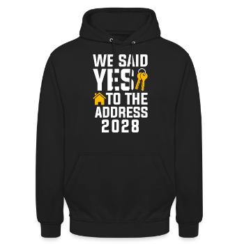 Nous avons dit à l’adresse 2028 - Sweat-shirt à capuche unisexe - noir - Devant - Alina (178cm) & Michal (187cm)