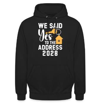 Nous avons dit à l’adresse 2028 - Sweat-shirt à capuche unisexe - noir - Devant - Alina (178cm) & Michal (187cm)