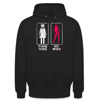 Meine Frau ist die Beste - Unisex Hoodie - Schwarz - Vorne - Alina (178cm) & Michal (187cm)