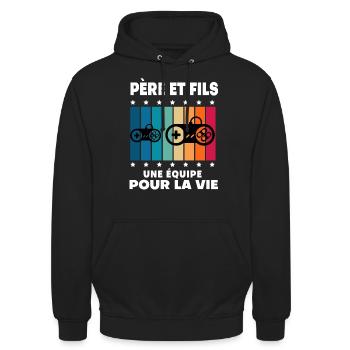 Vater und Sohn Gamer Vintage Mann Papa Gaming - Unisex Hoodie - Schwarz - Vorne - Alina (178cm) & Michal (187cm)