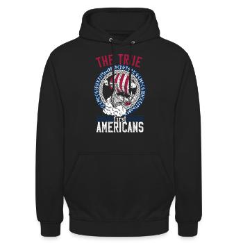 Amerikanischer Wikinger Nordische Wurzeln mit Boot - Unisex Hoodie - Schwarz - Vorne - Alina (178cm) & Michal (187cm)