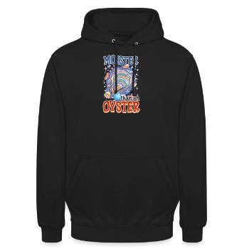 Auster feuchter als eine Auster - Unisex Hoodie - Schwarz - Vorne - Alina (178cm) & Michal (187cm)