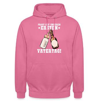 Unser erster Vatertag mit Bier und Milchflasche - Unisex Hoodie - Pink - Vorne - Alina (178cm) & Michal (187cm)