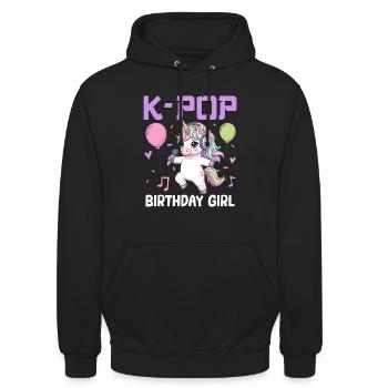 K Pop Birthday Girl - Unisex Hoodie - Schwarz - Vorne - Alina (178cm) & Michal (187cm)