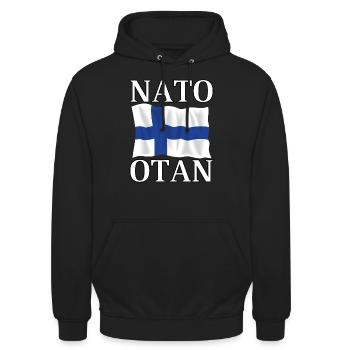 L’OTAN et le drapeau de la Finlande - Sweat-shirt à capuche unisexe - noir - Devant - Alina (178cm) & Michal (187cm)