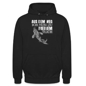 Aus dem Weg ich muss zu meinem Koi Teich - Unisex Hoodie - Schwarz - Vorne - Alina (178cm) & Michal (187cm)
