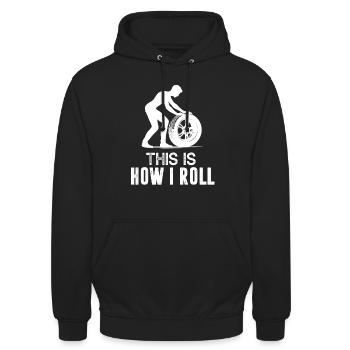 Tire Guy - Unisex Hoodie - Schwarz - Vorne - Alina (178cm) & Michal (187cm)