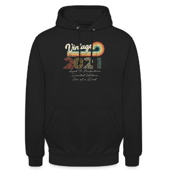 2021 Vintage Klassiker 2021 - Unisex Hoodie - Schwarz - Vorne - Alina (178cm) & Michal (187cm)