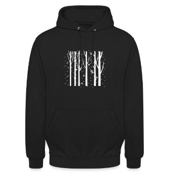 Winterwald Bäume Schneefall Geschenkidee Weihnacht - Unisex Hoodie - Schwarz - Vorne - Alina (178cm) & Michal (187cm)