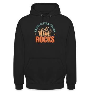 Bergwald sammeln Steine - Unisex Hoodie - Schwarz - Vorne - Alina (178cm) & Michal (187cm)