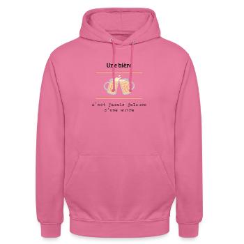 Une bière n'est jamais jalouse d'une autre - Sweat-shirt à capuche unisexe - rose - Devant - Alina (178cm) & Michal (187cm)