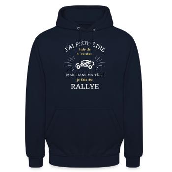 dans ma tete rallye automobile homme humour cadeau - Sweat-shirt à capuche unisexe - marine - Devant - Alina (178cm) & Michal (187cm)