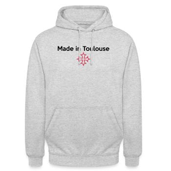 Made in Toulouse - croix occitane - Sweat-shirt à capuche unisexe - gris clair chiné - Devant - Alina (178cm) & Michal (187cm)