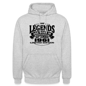 Les légendes sont nées en septembre 1961 - Sweat-shirt à capuche unisexe - gris clair chiné - Devant - Alina (178cm) & Michal (187cm)