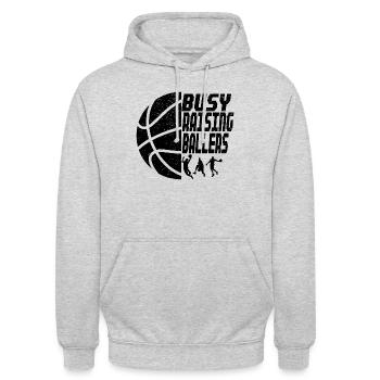 Basketball Papa Busy Raising Ballers Geschenkidee - Unisex Hoodie - Hellgrau meliert - Vorne - Alina (178cm) & Michal (187cm)
