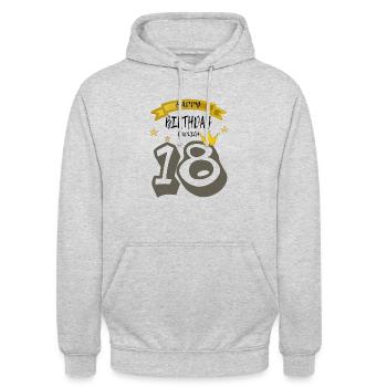 Endlich 18 Geburtstag - Unisex Hoodie - Hellgrau meliert - Vorne - Alina (178cm) & Michal (187cm)