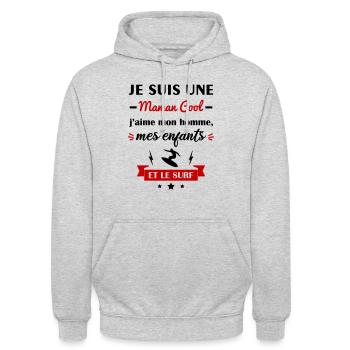 Maman cool surf, cadeau fête des mères surfeuse - Sweat-shirt à capuche unisexe - gris clair chiné - Devant - Alina (178cm) & Michal (187cm)