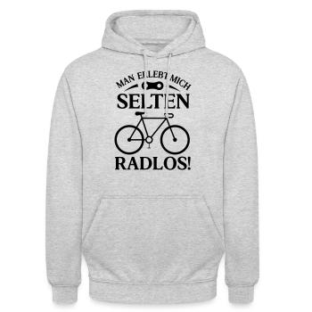 Man erlebt mich selten Radlos - Unisex Hoodie - Hellgrau meliert - Vorne - Alina (178cm) & Michal (187cm)