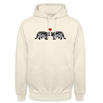 waschbären verliebt - Unisex Hoodie - Vanille-Milchshake - Vorne - Alina (178cm) & Michal (187cm)