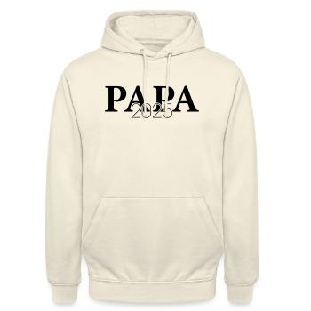Papa 2025 - Unisex Hoodie - Vanille-Milchshake - Vorne - Alina (178cm) & Michal (187cm)