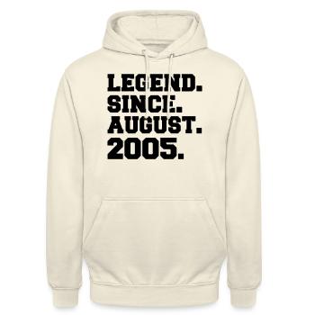Geboren in August - Unisex Hoodie - Vanille-Milchshake - Vorne - Alina (178cm) & Michal (187cm)