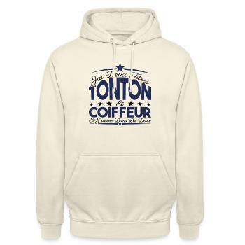 J'ai deux titres tonton et Coiffeur Cadeau Tonton. - Sweat-shirt à capuche unisexe - vanille - Devant - Alina (178cm) & Michal (187cm)