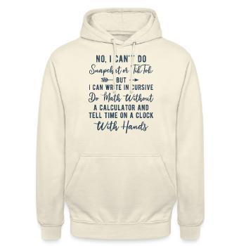 Sagen Sie die Zeit auf einer Uhr mit Zeigern - Unisex Hoodie - Vanille-Milchshake - Vorne - Alina (178cm) & Michal (187cm)