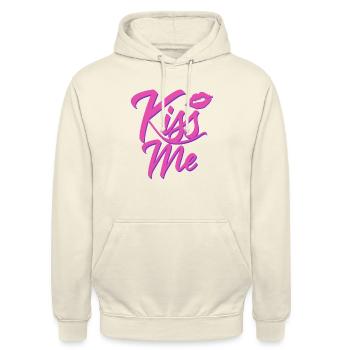 Kiss me - Unisex Hoodie - Vanille-Milchshake - Vorne - Alina (178cm) & Michal (187cm)