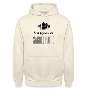 T-Shirt maßgeschneidert Humoristisches Paar 2 - Unisex Hoodie - Vanille-Milchshake - Vorne - Alina (178cm) & Michal (187cm)