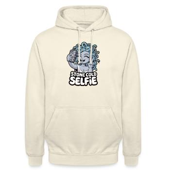 Eiskaltes Selfie - Unisex Hoodie - Vanille-Milchshake - Vorne - Alina (178cm) & Michal (187cm)