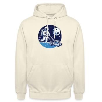 lustiger astronaut mäht den rasen, mond, weltall - Unisex Hoodie - Vanille-Milchshake - Vorne - Alina (178cm) & Michal (187cm)
