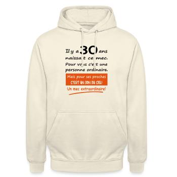 30 ans anniversaire 30 ans t-shirt 30 ans - Sweat-shirt à capuche unisexe - vanille - Devant - Alina (178cm) & Michal (187cm)