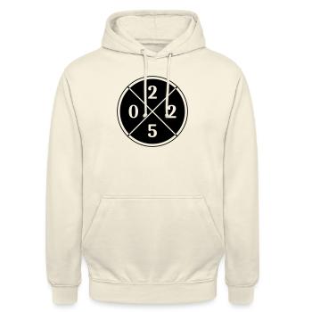 2025 Jahr Symbol - Unisex Hoodie - Vanille-Milchshake - Vorne - Alina (178cm) & Michal (187cm)