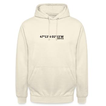 Nantes Koordinaten - Unisex Hoodie - Vanille-Milchshake - Vorne - Alina (178cm) & Michal (187cm)