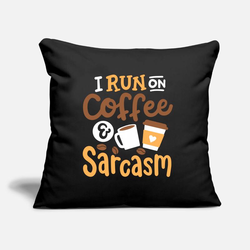 Sarkasmus und Kaffee Sofakissenbezug 45 x 45 cm