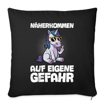 GET CLOSER AT YOUR OWN RISK Funny - Sofa pillowcase 17,3'' x 17,3'' (45 x 45 cm) - black - Front