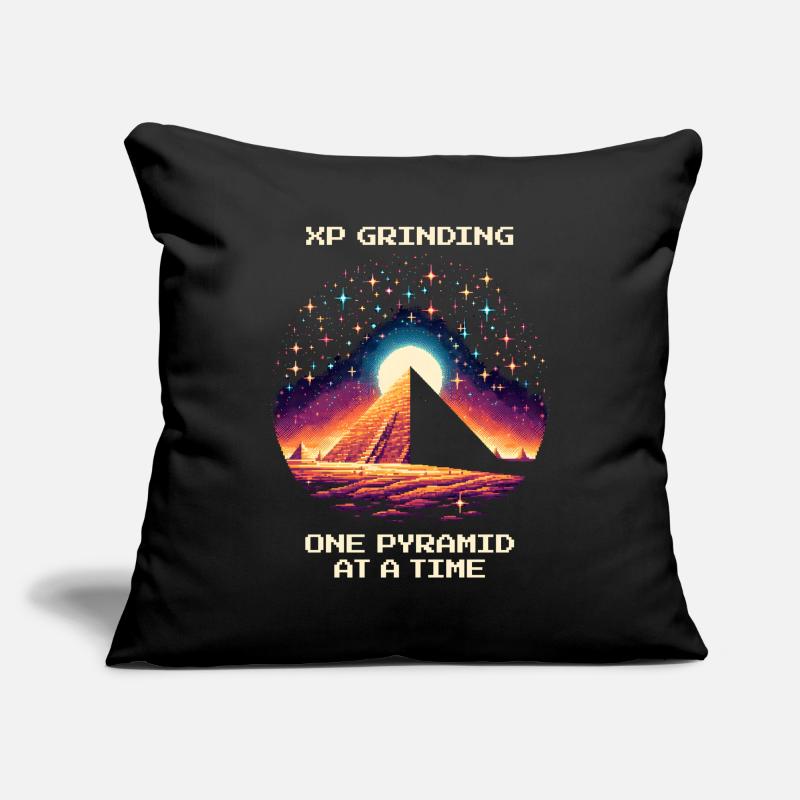 XP Grind : Pyramide par Pyramide | RPG Égypte Housse de coussin décorative 45 x 45 cm