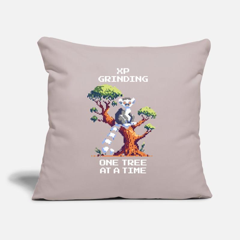 Grinding XP: One Tree at a Time | Lemur Sofa pillowcase 17,3'' x 17,3'' (45 x 45 cm)