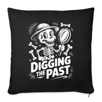 Skeleton digs up the past - Sofa pillowcase 17,3'' x 17,3'' (45 x 45 cm) - black - Front