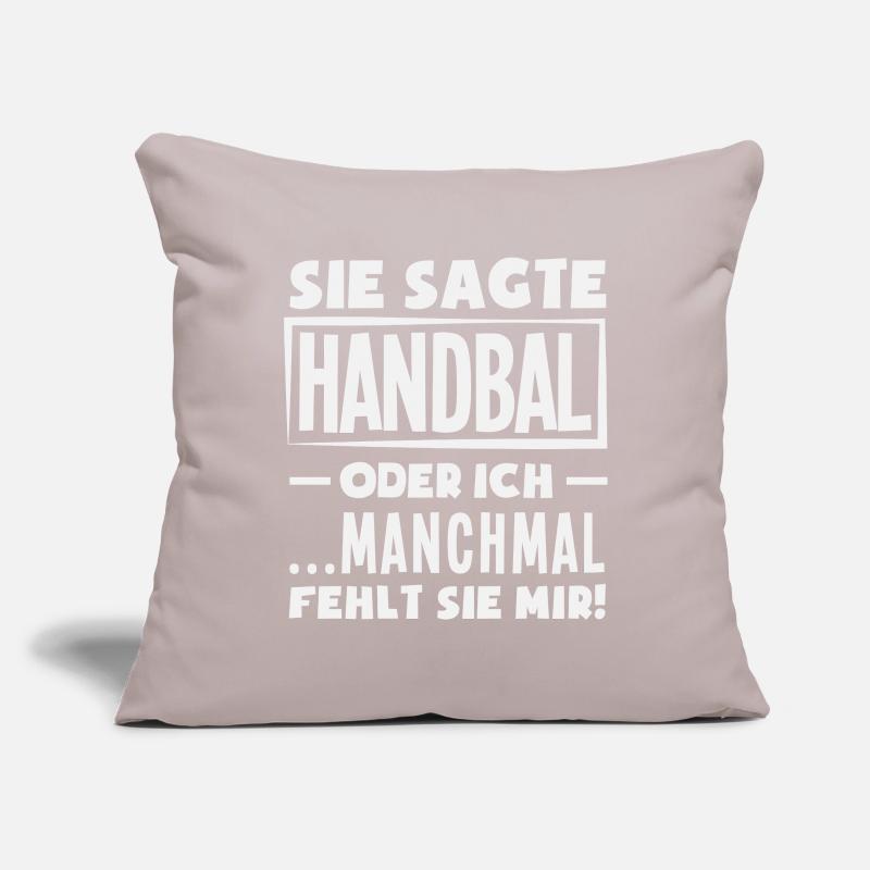 Handball oder ich – manchmal fehlt sie Sofakissenbezug 45 x 45 cm