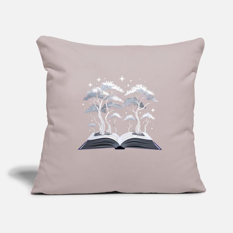 Magic Forest – Buch mit Bäumen Sofakissenbezug 45 x 45 cm