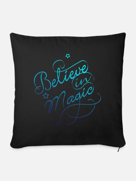 Believe in Magic blau - Sofakissenbezug 45 x 45 cm - Schwarz