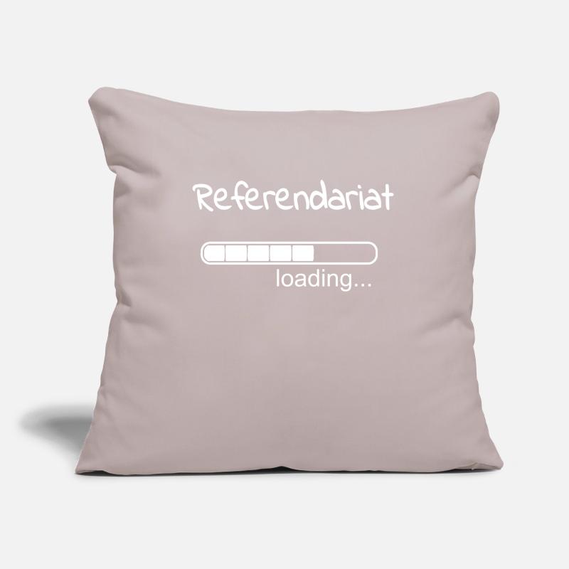 Referendariat Loading Lehrer Lehrerin Geschenk Sofa pillowcase 17,3'' x 17,3'' (45 x 45 cm)