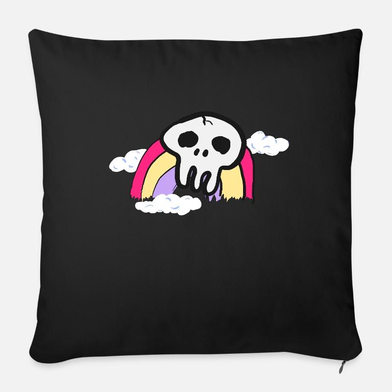Totenkopf auf Regenbogen und Wolken bunt Geschenk - Sofakissenbezug 45 x 45 cm - Schwarz