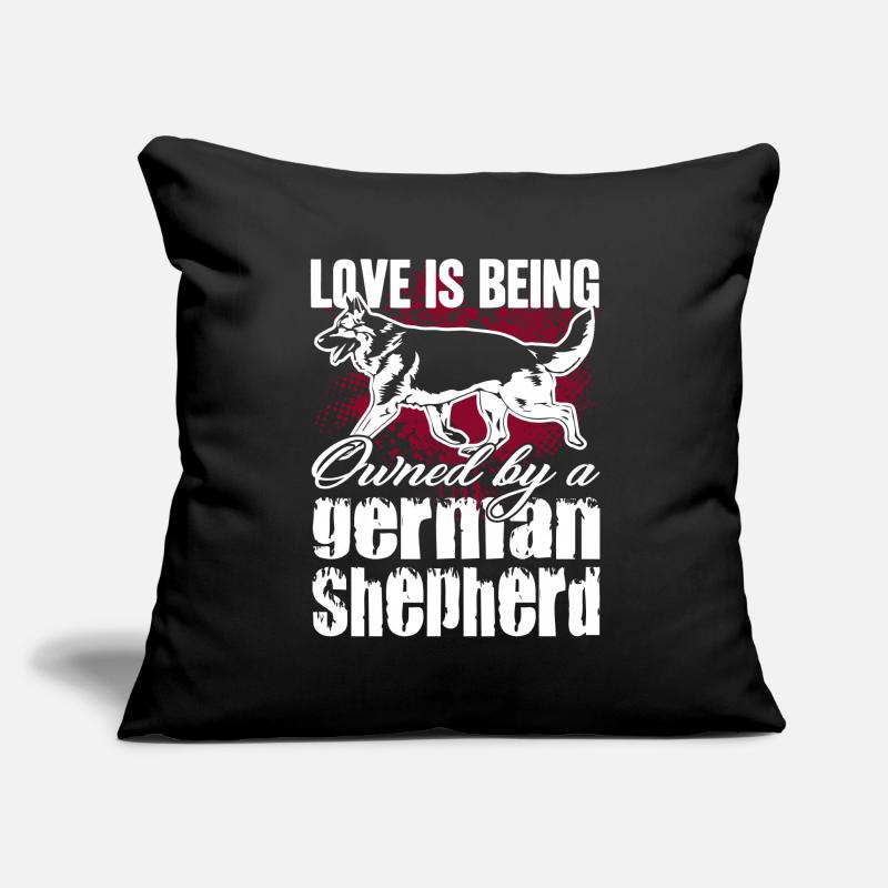 German Shepherd Owned By German Shepherd Sofa pillowcase 17,3'' x 17,3'' (45 x 45 cm)